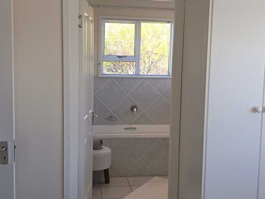 4 Bedroom Property for Sale in Bergsig Western Cape